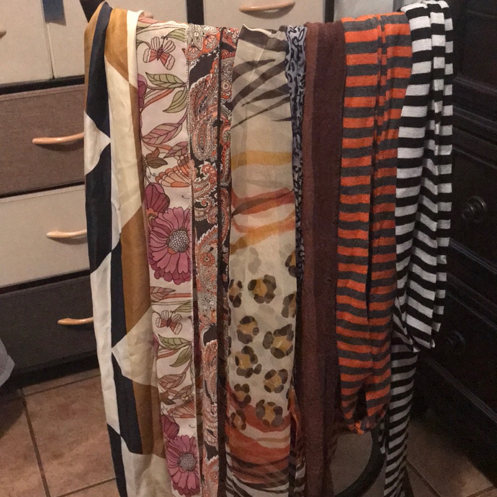 Scarfs